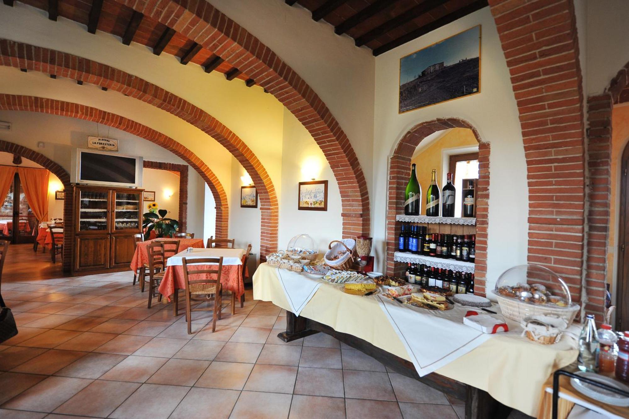 Albergo La Foresteria Bettolle Buitenkant foto