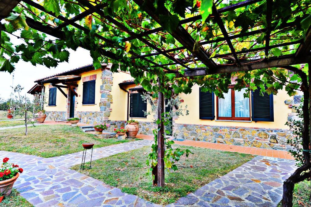 Albergo La Foresteria Bettolle Buitenkant foto