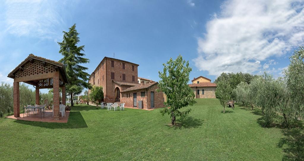 Albergo La Foresteria Bettolle Buitenkant foto